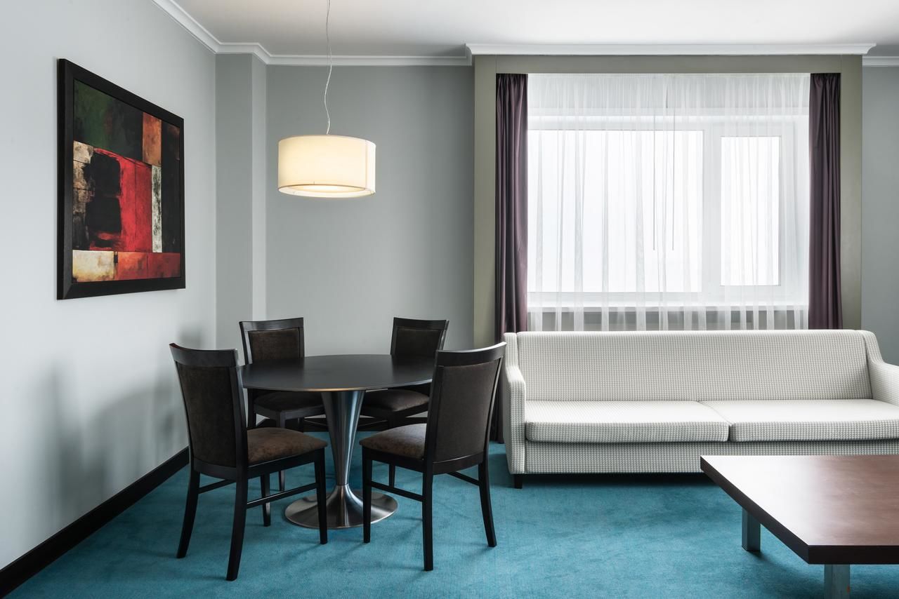 Отель Radisson Hotel Astana Нур-Султан