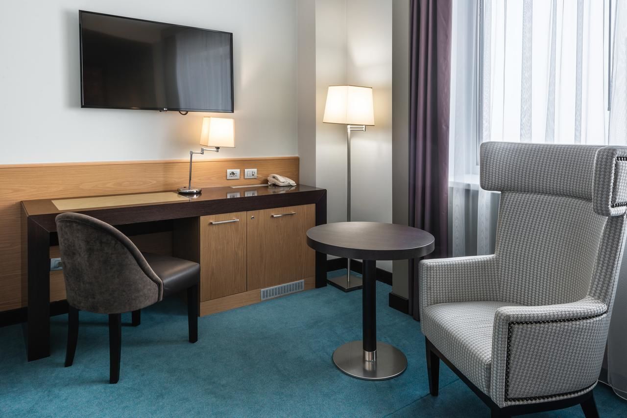 Отель Radisson Hotel Astana Нур-Султан