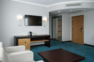 Отель Radisson Hotel Astana Нур-Султан Полулюкс-2
